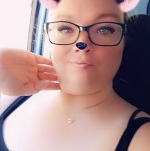 Meet your Posher, Tonya